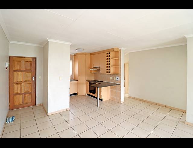 2 BEDROOM TOWNHOUSE FOR SALE IN ORIEL